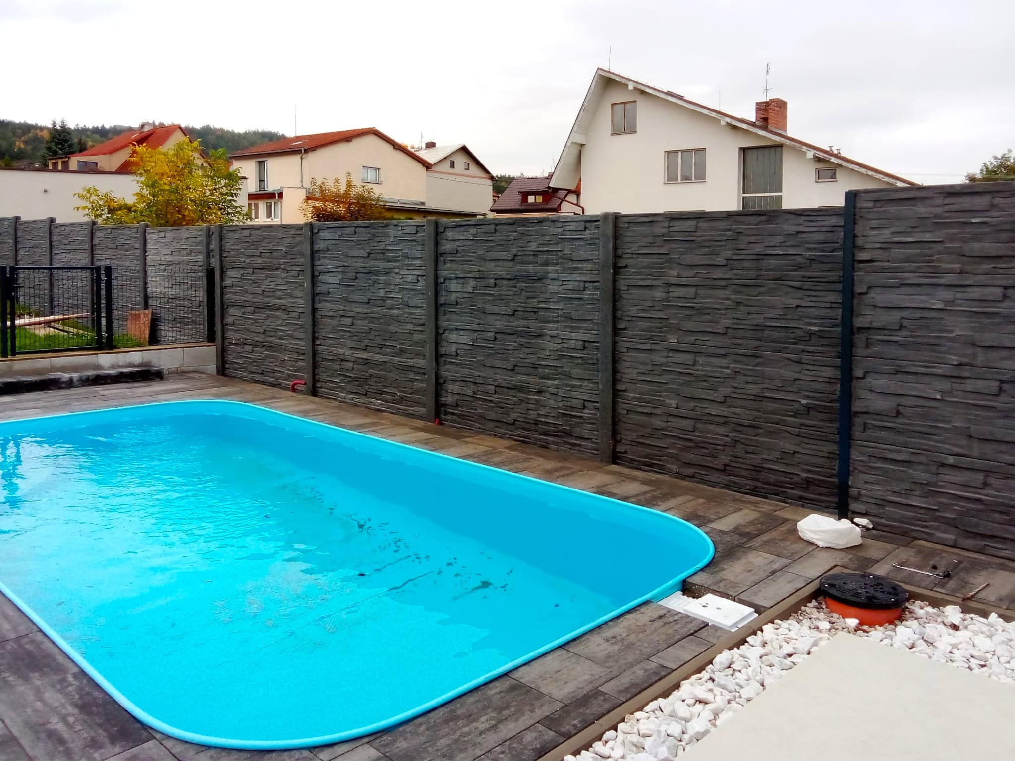 dee33527-6dd3-40c7-b013-37389dd1e99e